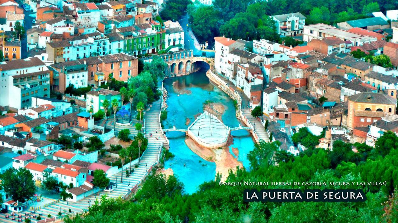 La Vieja Parra Guest House La Puerta de Segura Eksteriør bilde